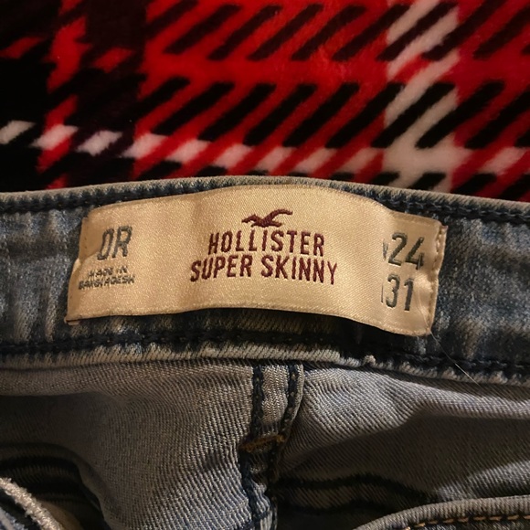 Hollister jeans with rips 0 - Picture 2 of 3